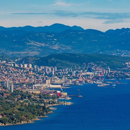 Apartment Number 1 Deluxe Rijeka