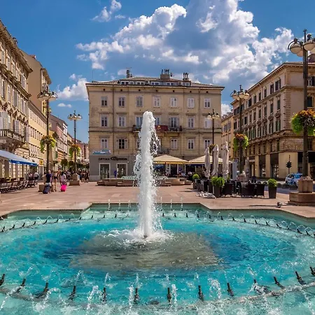 Number 1 Deluxe Apartament Rijeka